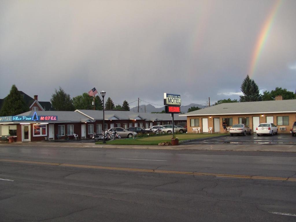 Blue Pine Motel Main image 1